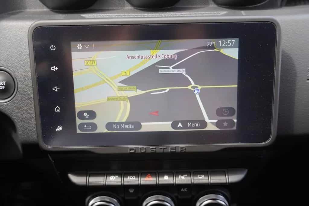 Dacia Duster II 1.3 Klimaaut. LED Navi DAB PDC Kamera 03/2023-photo-12