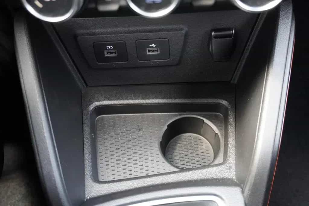 Dacia Duster II 1.3 Klimaaut. LED Navi DAB PDC Kamera 03/2023-photo-17