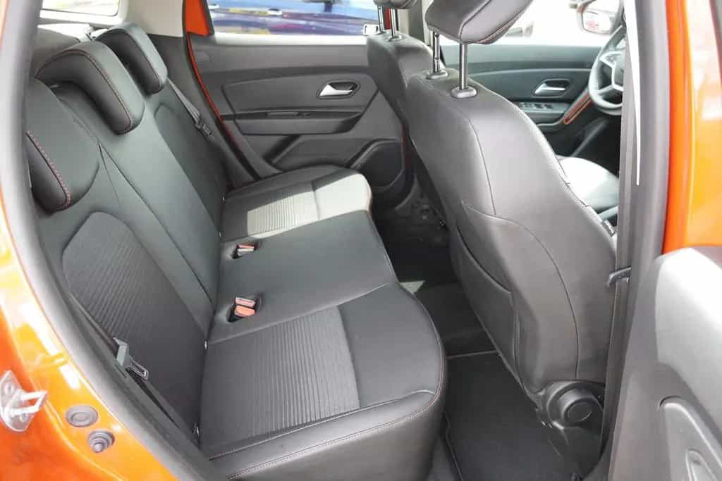 Dacia Duster II 1.3 Klimaaut. LED Navi DAB PDC Kamera 03/2023-photo-30