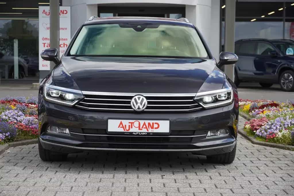 Volkswagen Passat Variant 1.5 TSI Highline Navi LED 08/2020-photo-2