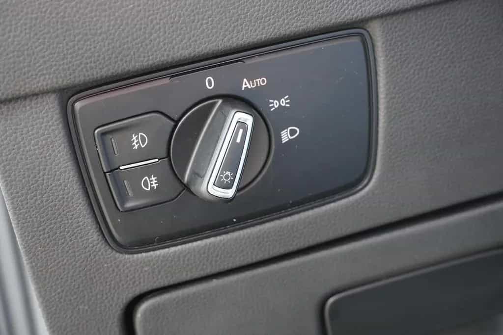 Volkswagen Passat Variant 1.5 TSI Highline Navi LED 08/2020-photo-30