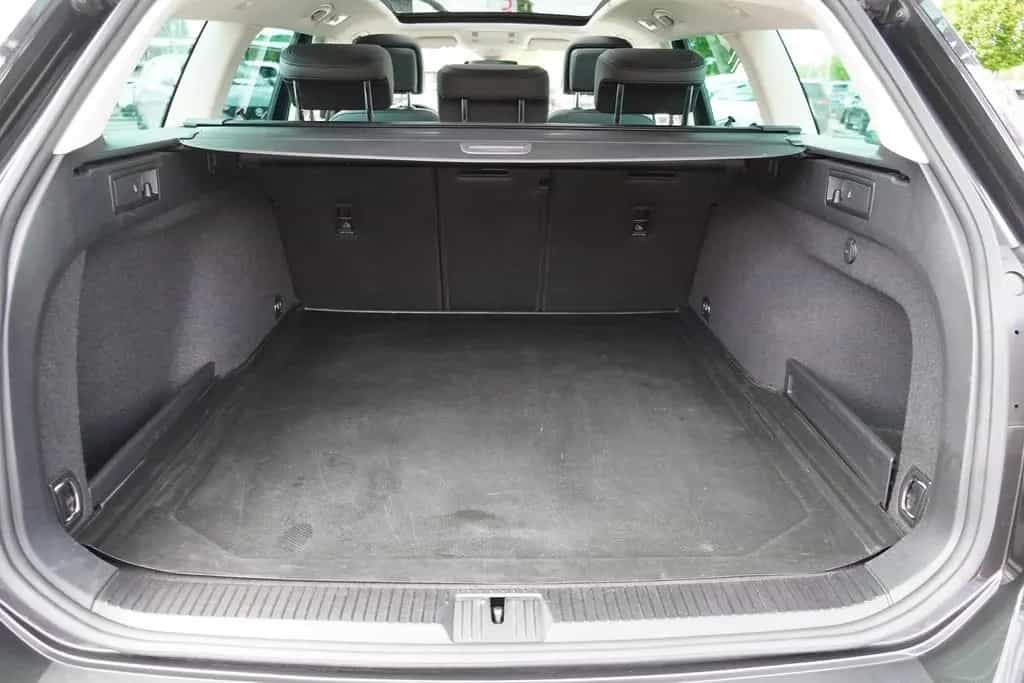Volkswagen Passat Variant 1.5 TSI Highline Navi LED 08/2020-photo-40