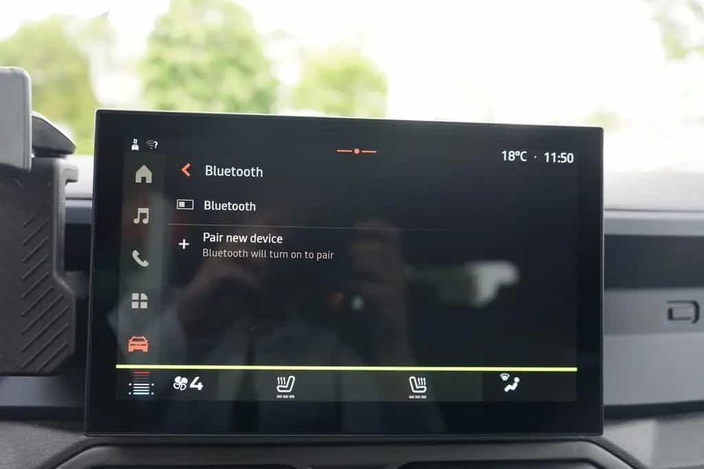 Dacia Duster TCe 130 LED Navi Kamera 04/2025-photo-13