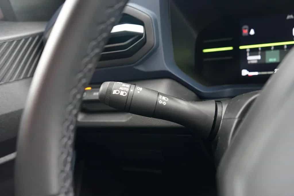 Dacia Duster TCe 130 LED Navi Kamera 04/2025-photo-21