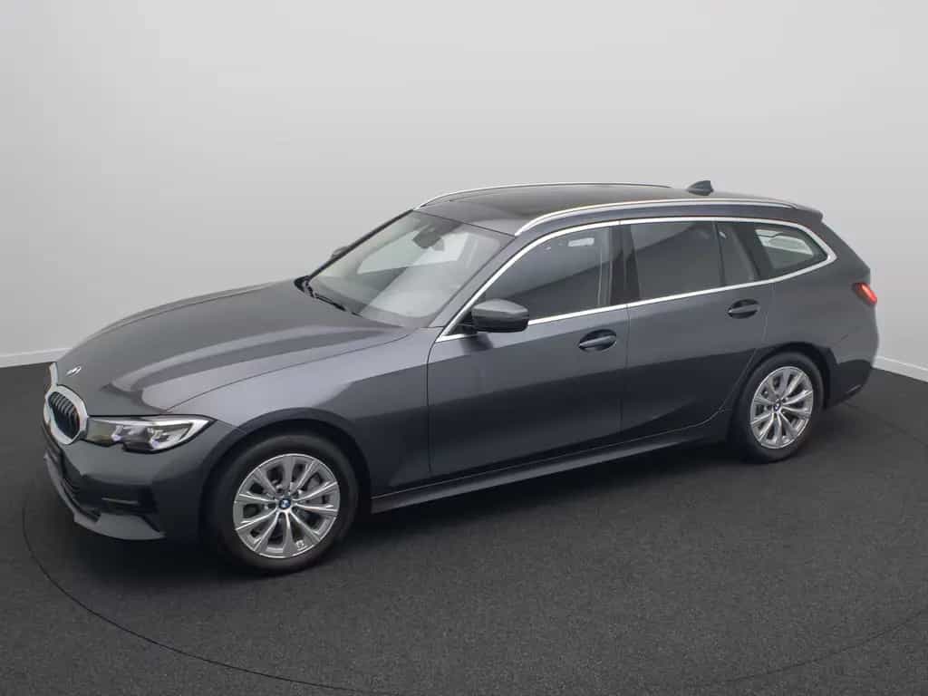 BMW 330 i xD Alarm AHK DAB Panorama Individual Sport 03/2022-photo-11