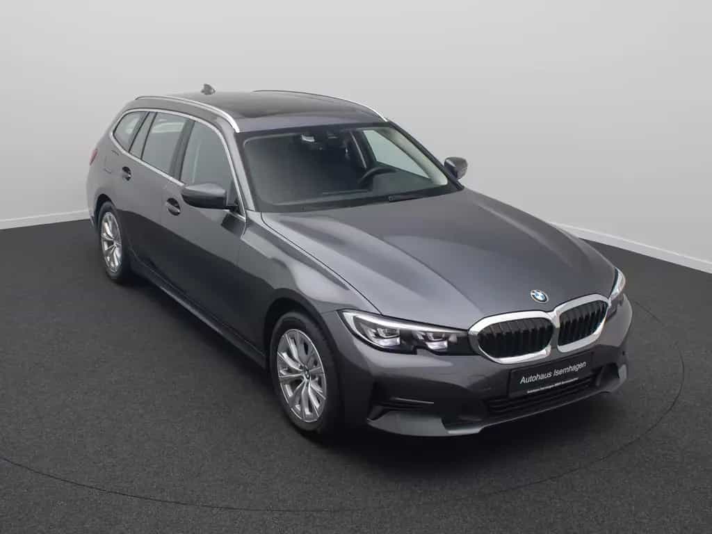 BMW 330 i xD Alarm AHK DAB Panorama Individual Sport 03/2022-photo-2