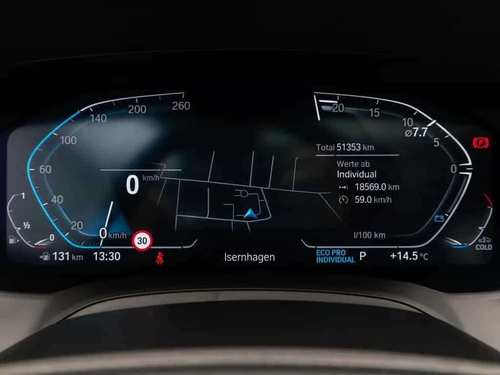 BMW 330 i xD Alarm AHK DAB Panorama Individual Sport 03/2022-photo-43