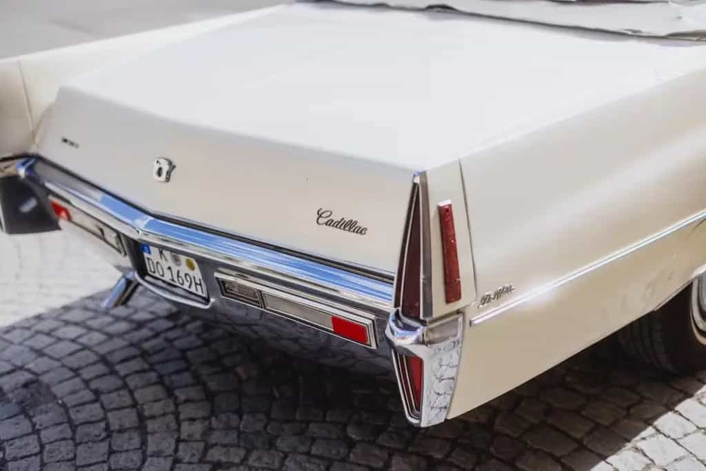 Cadillac Deville in sehr schönem Zustand 06/1969-photo-8