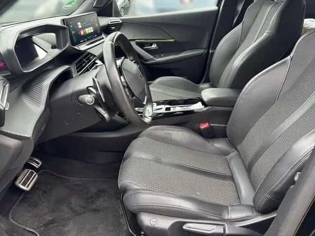 Peugeot 2008 GT 130 +Pano-Dach+Kamera+LED+Keyless+ 02/2022-photo-7