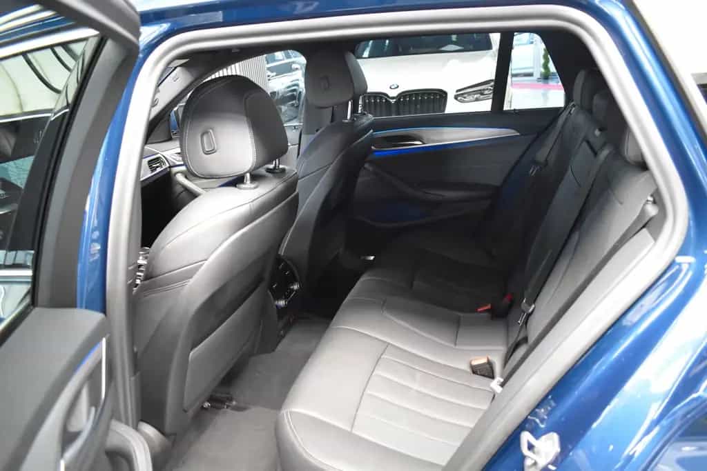 BMW 520 d Touring M SPORT*AHK*HIFI*LED*LEDER*NAVI* 03/2021-photo-4