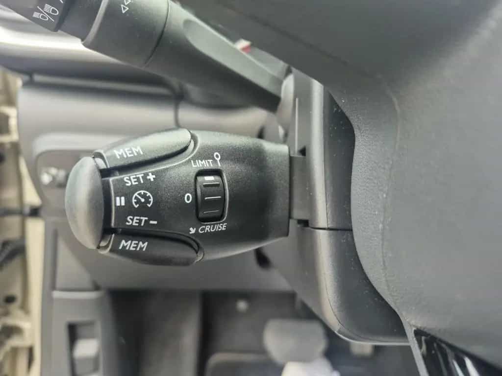 Citroën C3 Max 1.2 PURETECH AT6 Navi LED Kamera Klimaaut 05/2024-photo-16