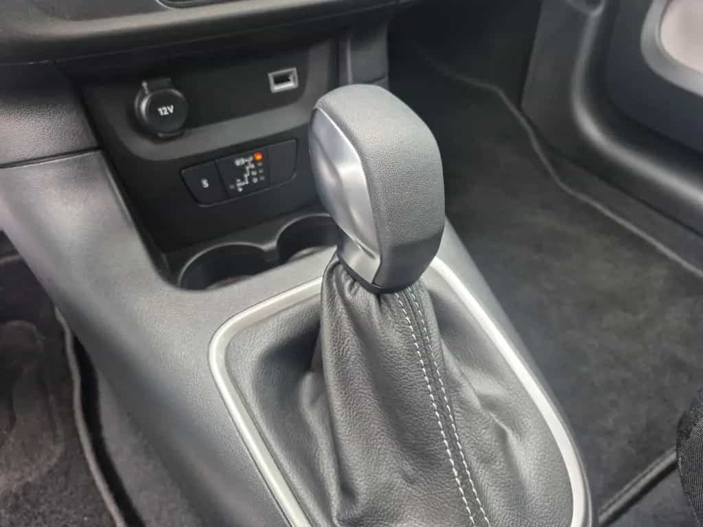 Citroën C3 Max 1.2 PURETECH AT6 Navi LED Kamera Klimaaut 05/2024-photo-17