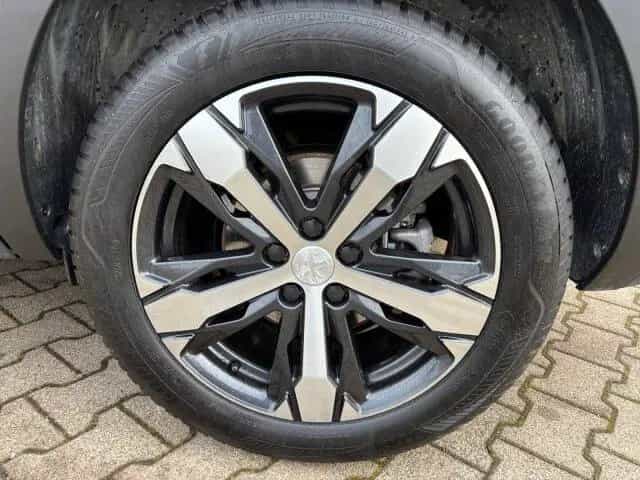 Peugeot 5008 1.2 PT 130 AllurePack EAT8 Navi+7 Sitze+SHZ 11/2023-photo-5