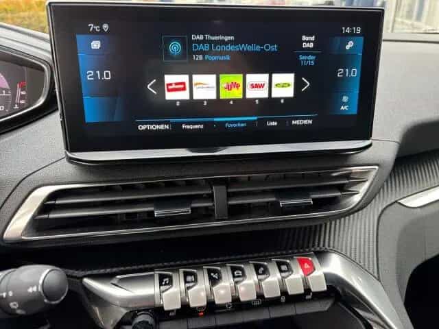 Peugeot 5008 1.2 PT 130 AllurePack EAT8 Navi+7 Sitze+SHZ 11/2023-photo-9