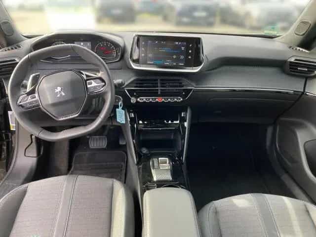Peugeot 2008 Allure 130 +EPH+Navi+SHZ+Automatik 08/2023-photo-10