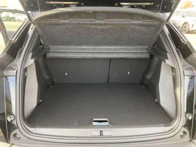 Peugeot 2008 Allure 130 +EPH+Navi+SHZ+Automatik 08/2023-photo-15