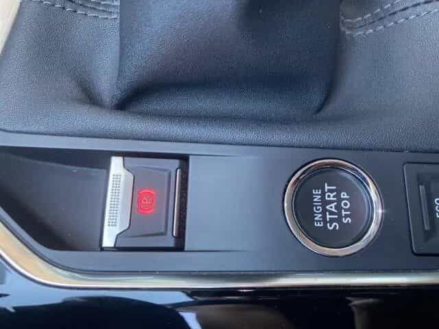Peugeot 3008 Allure Pack 130 +Keyless+LED+DAB+EPH+ 03/2022-photo-17