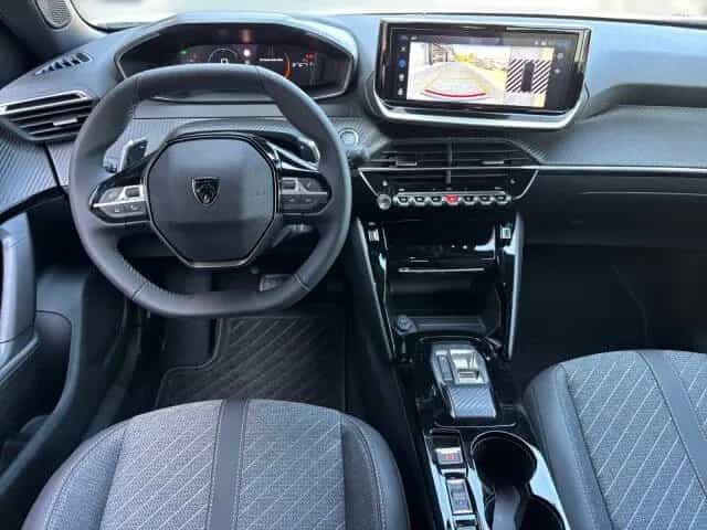 Peugeot 2008 Allure 130 EAT8 +NAVI+Allwetter+SHZ+ 08/2025-photo-10