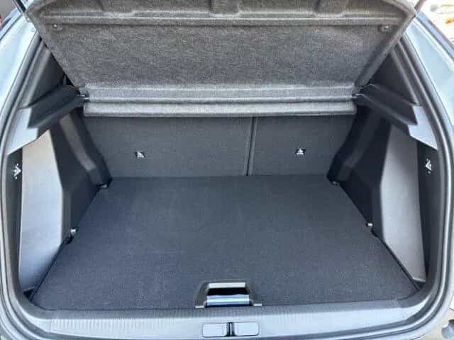 Peugeot 2008 Allure 130 EAT8 +NAVI+Allwetter+SHZ+ 08/2025-photo-14