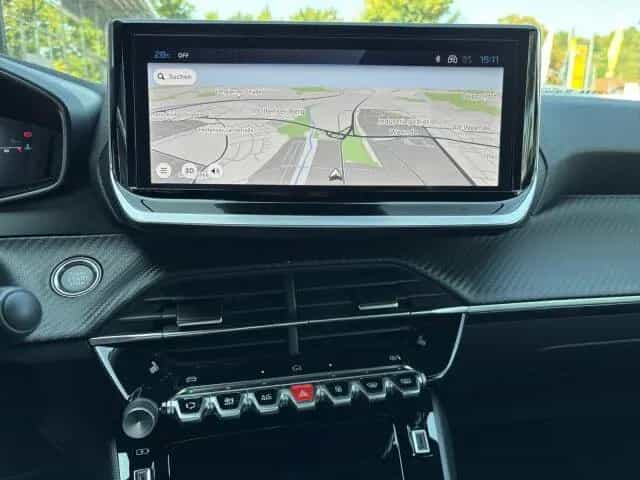 Peugeot 2008 Allure 130 EAT8 +NAVI+Allwetter+SHZ+ 08/2025-photo-8