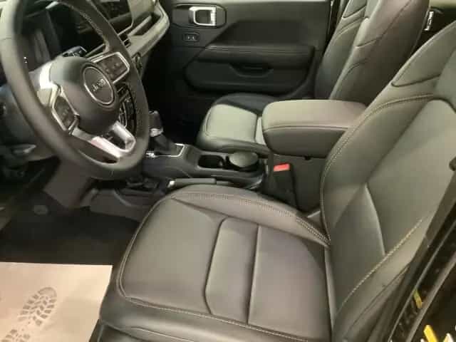 Jeep Wrangler ICE MY2024 Sahara 2.0l T-GDI (272 PS) 01/2025-photo-10