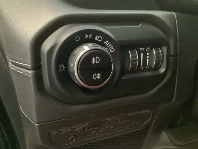 Jeep Wrangler ICE MY2024 Sahara 2.0l T-GDI (272 PS) 01/2025-photo-17