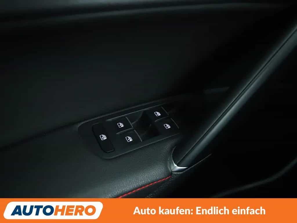 Volkswagen Golf VII 2.0 TSI GTI Performance BMT Aut.*NAVI* 10/2017-photo-27