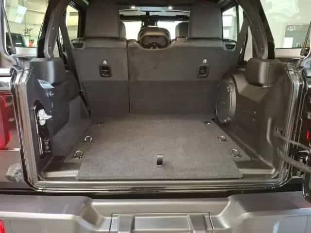 Jeep Wrangler ICE Rubicon 2.0l T-GDI 272PS 4x4 AT8 02/2026-photo-15