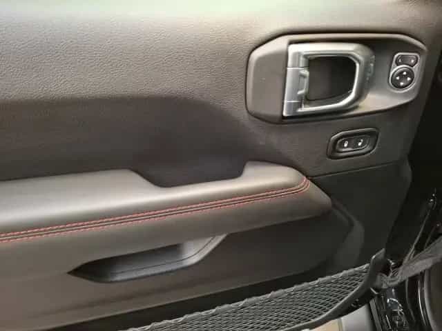 Jeep Wrangler ICE Rubicon 2.0l T-GDI 272PS 4x4 AT8 02/2026-photo-6