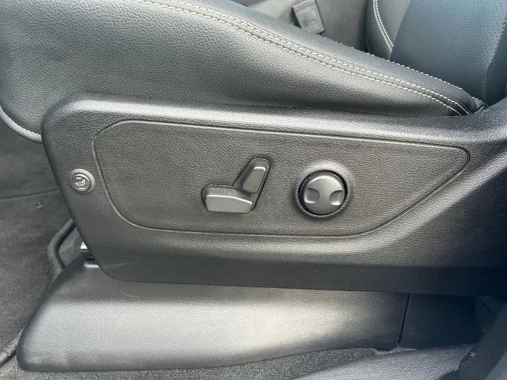 Dodge RAM 1500 5,7L V8 Hemi 4x4 AHK Navi Leder Kamera 02/2022-photo-11
