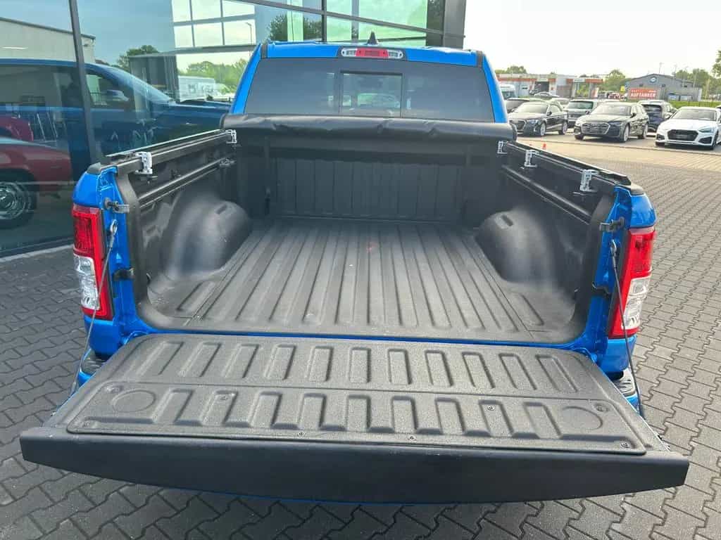 Dodge RAM 1500 5,7L V8 Hemi 4x4 AHK Navi Leder Kamera 02/2022-photo-31