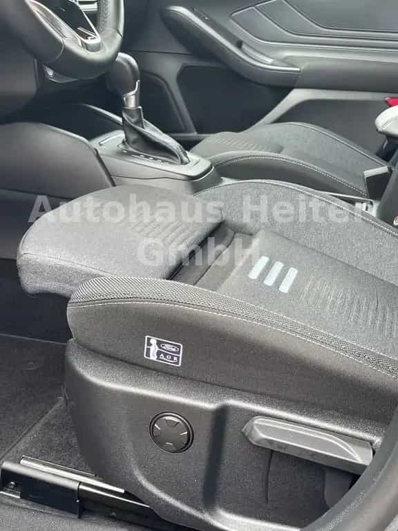 Ford Focus Automatik Active / Navi+Kamera+AGR+GJR 04/2022-photo-16