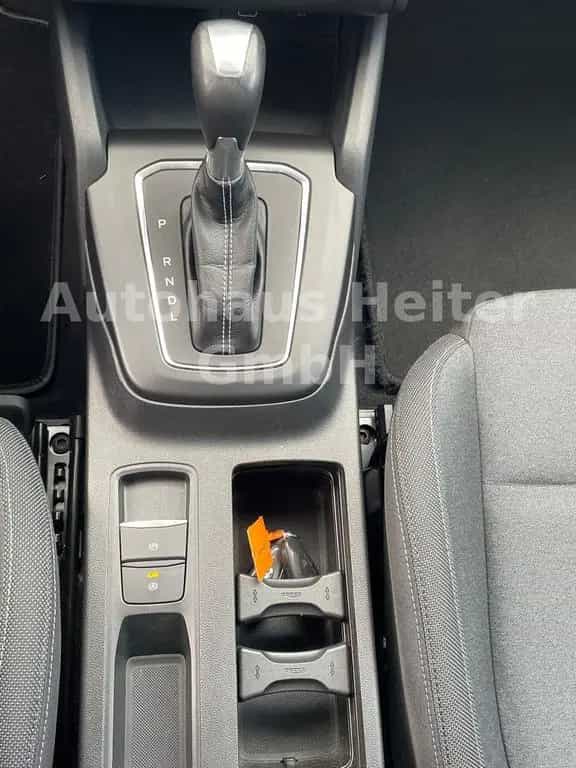 Ford Focus Automatik Active / Navi+Kamera+AGR+GJR 04/2022-photo-27