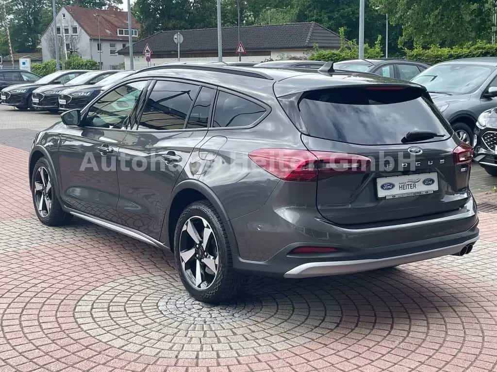 Ford Focus Automatik Active / Navi+Kamera+AGR+GJR 04/2022-photo-3