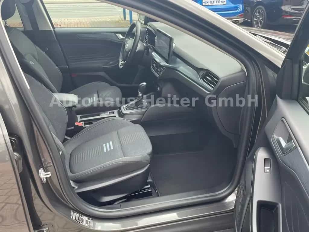 Ford Focus Automatik Active / Navi+Kamera+AGR+GJR 04/2022-photo-9