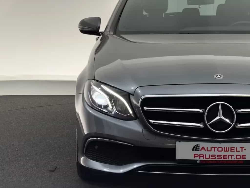 Mercedes-Benz E 300 d T*AVANTGARDE*LED-AHK-R.KAM-SP.STZ-SHZ-APP 07/2020-photo-19