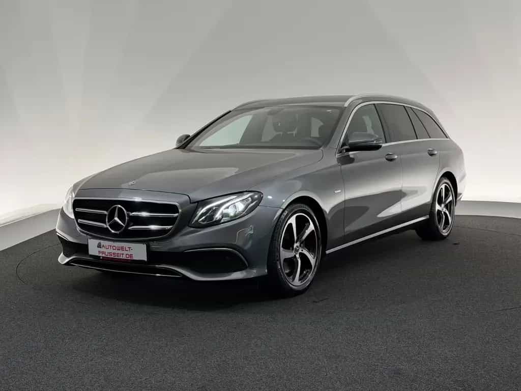 Mercedes-Benz E 300 d T*AVANTGARDE*LED-AHK-R.KAM-SP.STZ-SHZ-APP 07/2020-photo-2