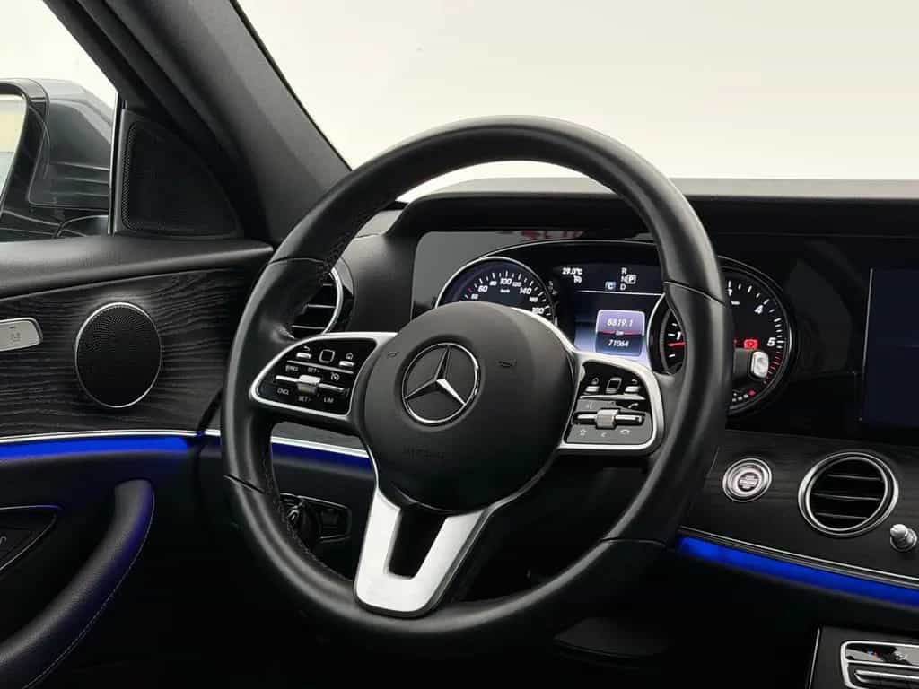 Mercedes-Benz E 300 d T*AVANTGARDE*LED-AHK-R.KAM-SP.STZ-SHZ-APP 07/2020-photo-35