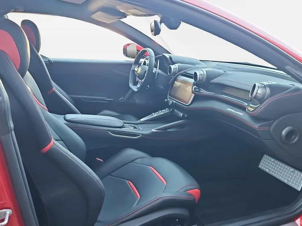 Ferrari GTC4Lusso V12 LIFT JBL CARPLAY PANOROOF 03/2018-photo-17