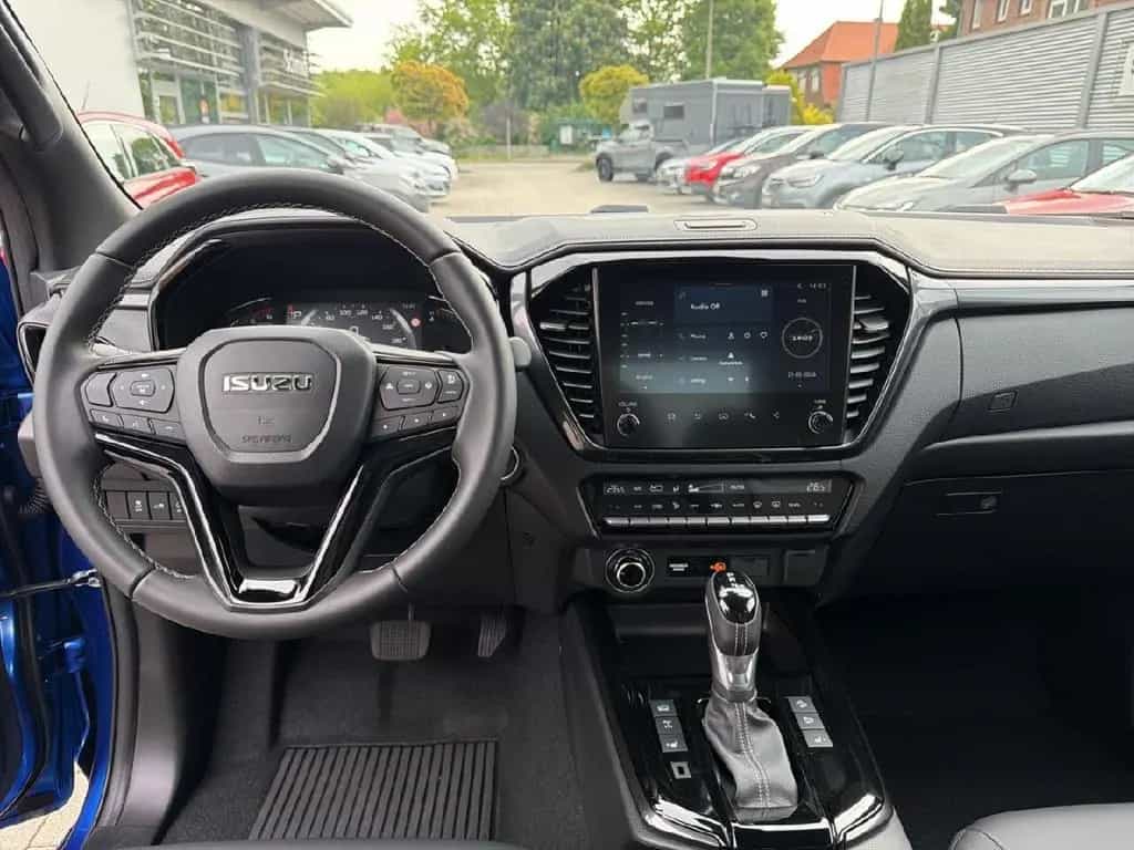 Isuzu D-Max Space Cab 4WD V-CROSS null-photo-13