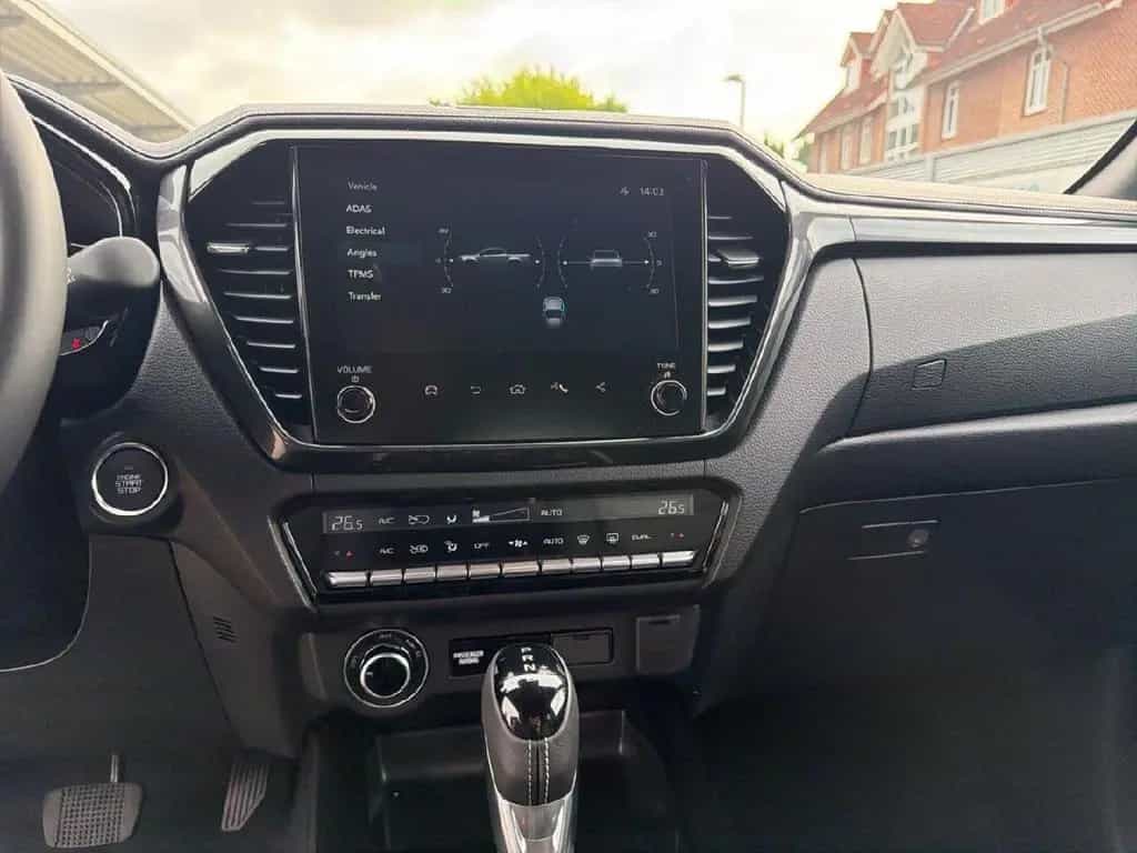 Isuzu D-Max Space Cab 4WD V-CROSS null-photo-14