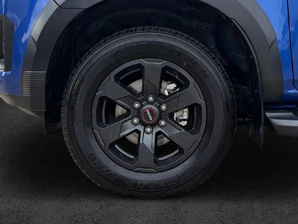 Isuzu D-Max Space Cab 4WD V-CROSS null-photo-8