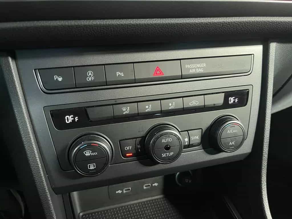 Cupra Ateca 1.5 TSI DSG Rückfahrkamera 01/2024-photo-15
