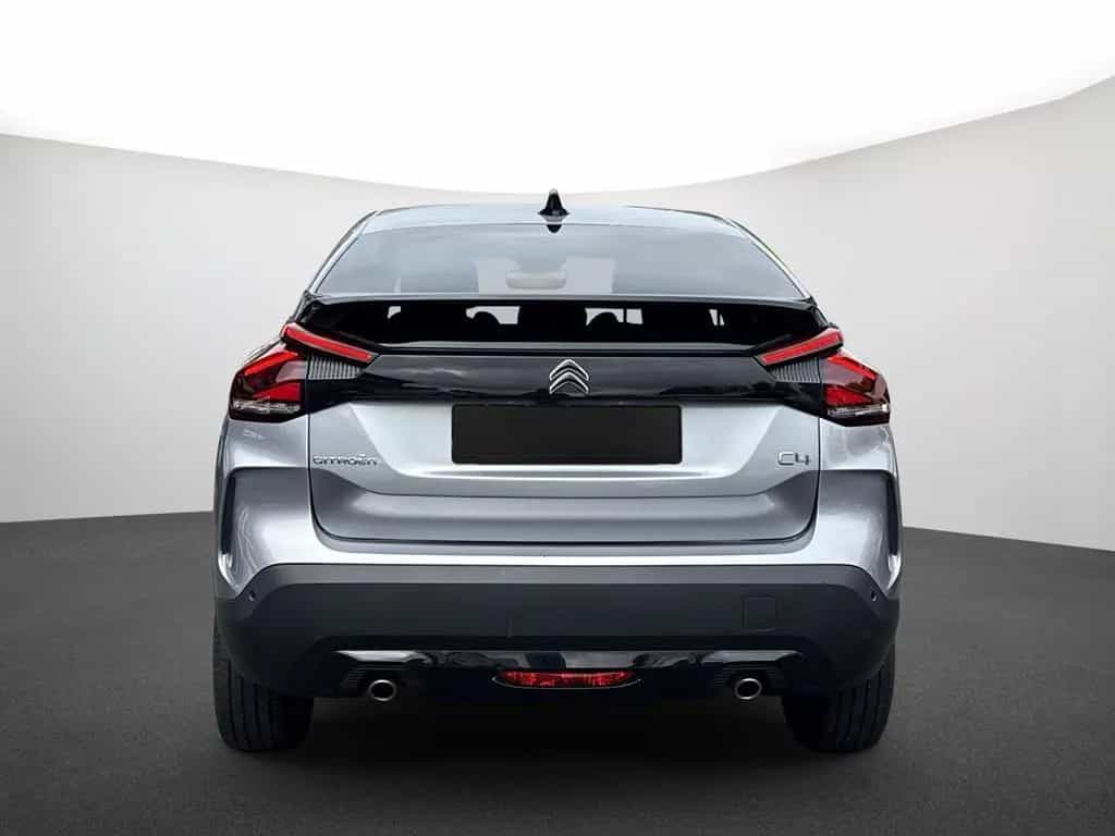 Citroën C4 PureTech 130 S&S EAT8 Shine 06/2023-photo-4