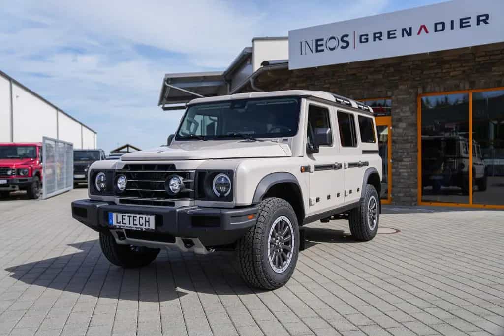 INEOS Grenadier 3.0L Benziner Fieldmaster Edition MY26 null-photo-2