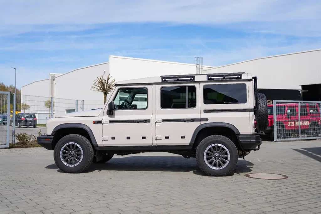 INEOS Grenadier 3.0L Benziner Fieldmaster Edition MY26 null-photo-4