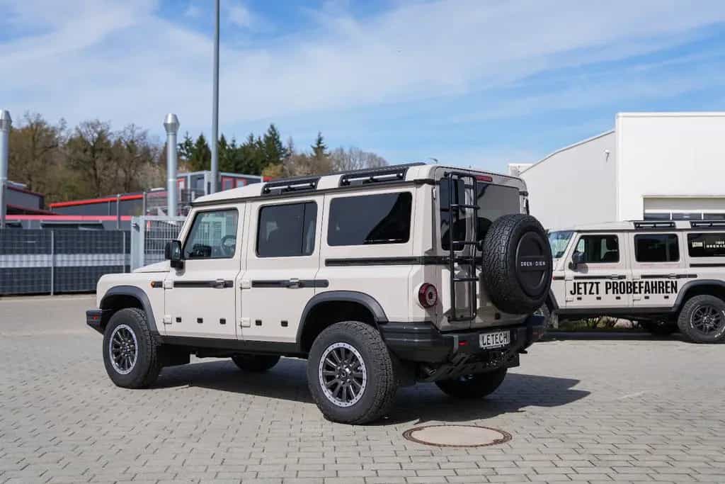 INEOS Grenadier 3.0L Benziner Fieldmaster Edition MY26 null-photo-5