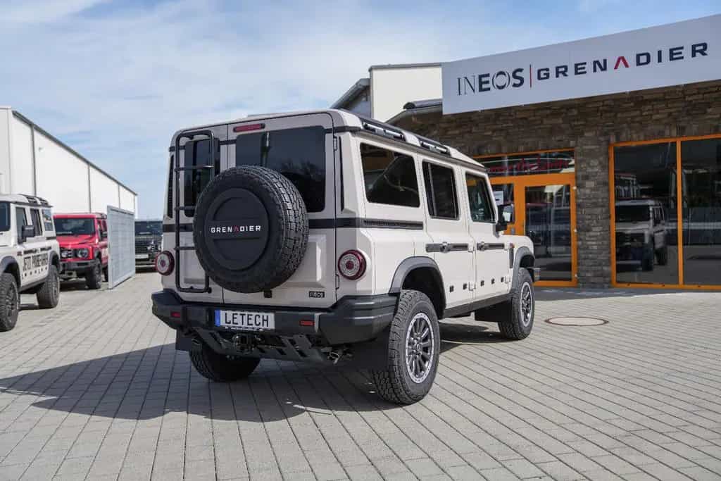 INEOS Grenadier 3.0L Benziner Fieldmaster Edition MY26 null-photo-8