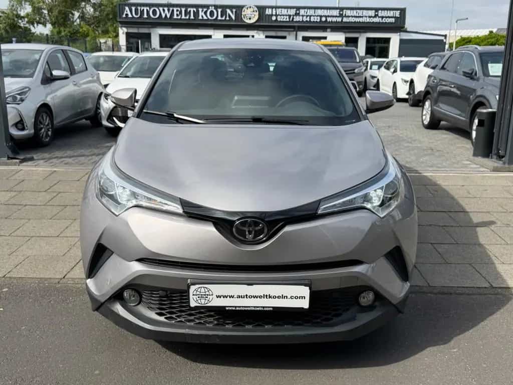 Toyota C-HR Flow 02/2017-photo-1