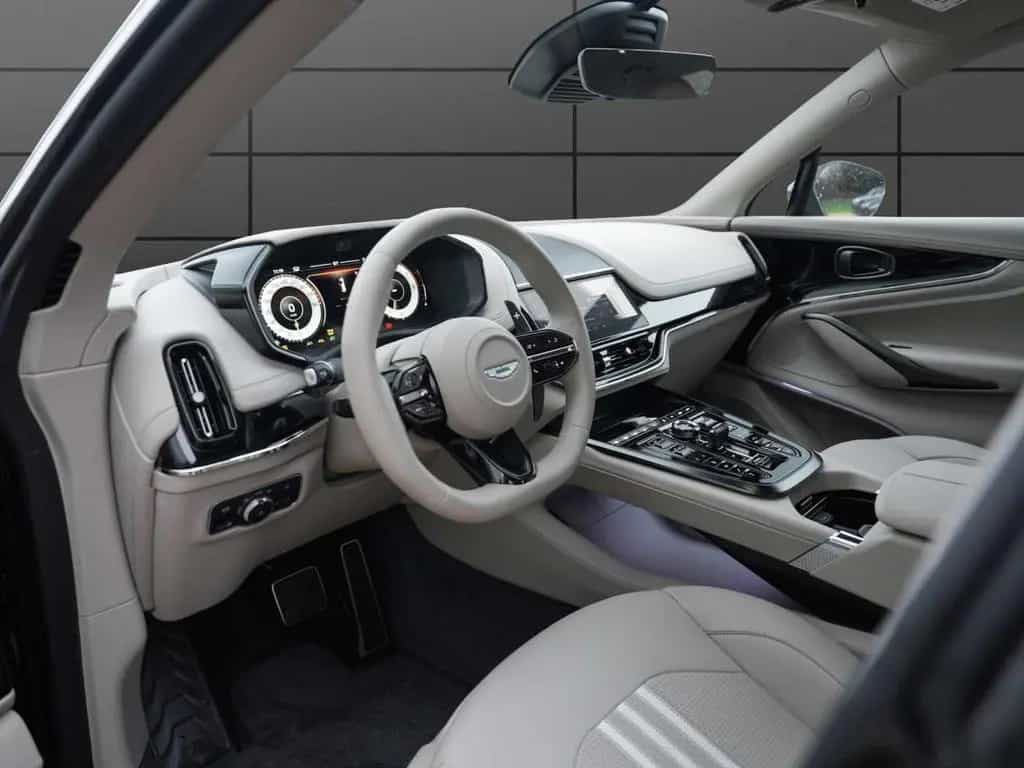 Aston Martin DBX 707 MJ 2025 null-photo-10